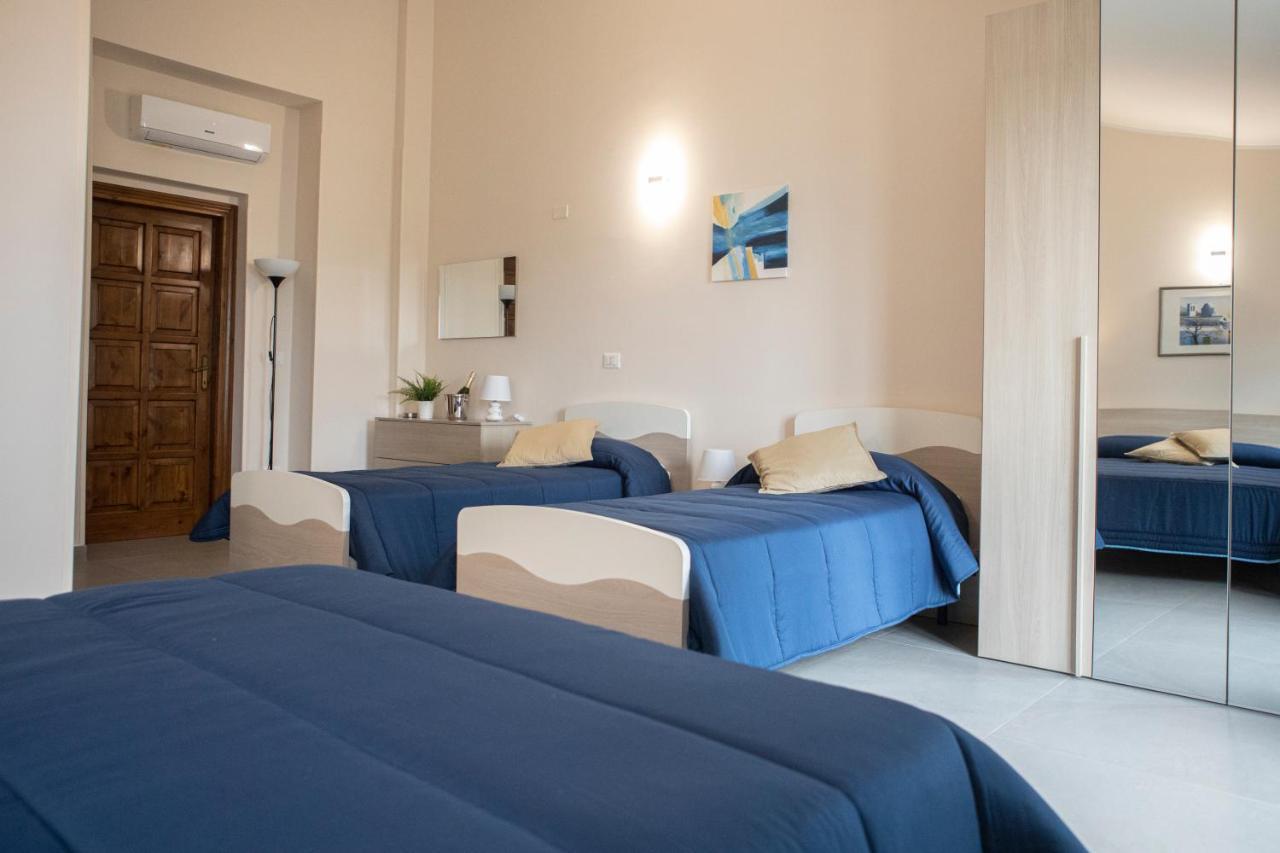 Un Passo Dal Mare - Guest House Lido Di Fondi Exterior foto